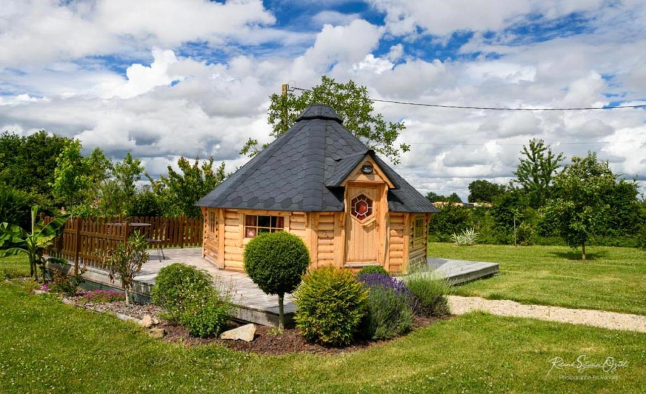 Domaine De La Courillere Bed & Breakfast Le Boupère Exterior foto